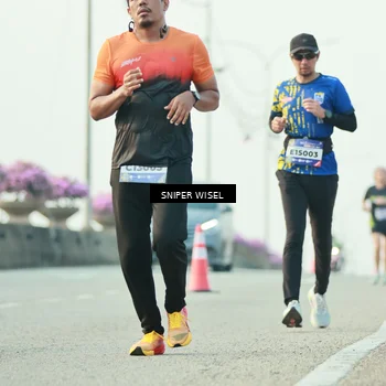 Runner Photo 5864192