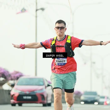 Runner Photo 5864343