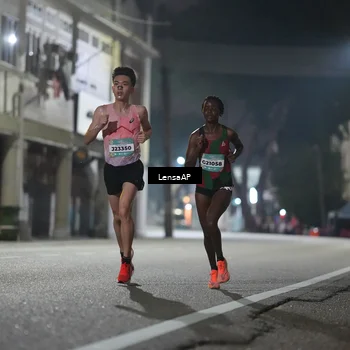 Runner Photo 5864973