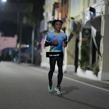 Runner Photo 5865002