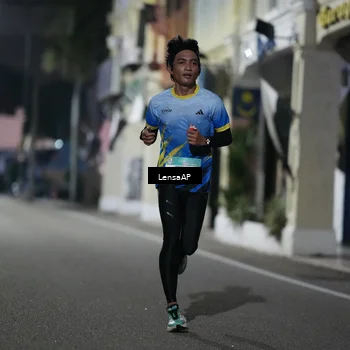 Runner Photo 5865004