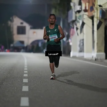 Runner Photo 5865009