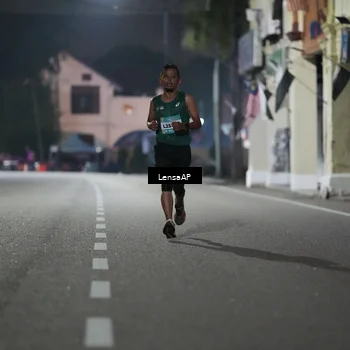 Runner Photo 5865010