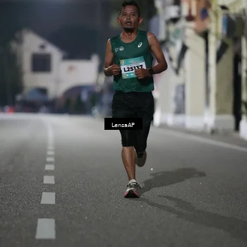 Runner Photo 5865011