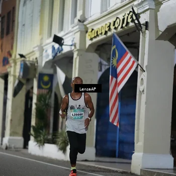 Runner Photo 5865030