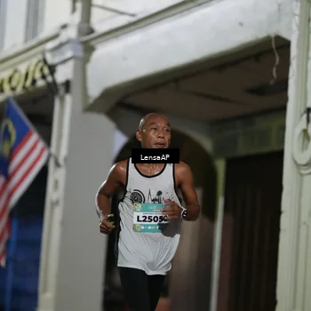 Runner Photo 5865032