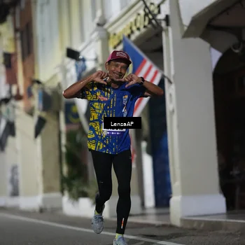 Runner Photo 5865035