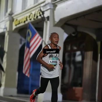 Runner Photo 5865040
