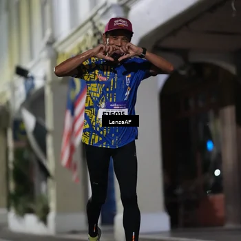 Runner Photo 5865046