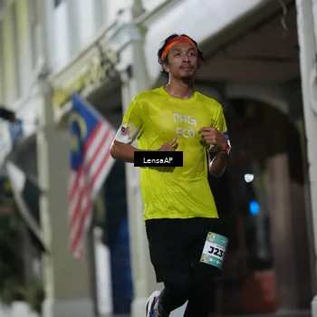Runner Photo 5865058