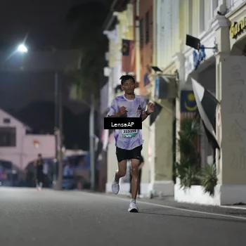 Runner Photo 5865072