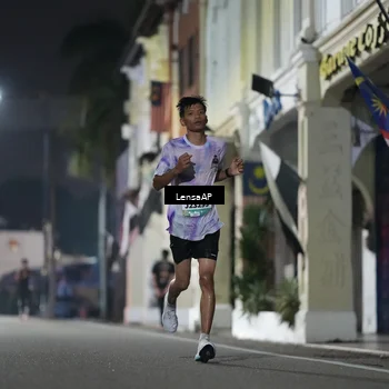 Runner Photo 5865073