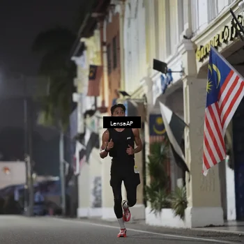 Runner Photo 5865076