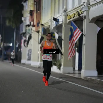 Runner Photo 5865112