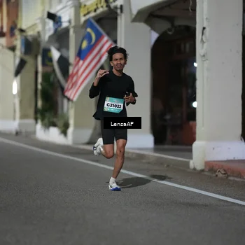 Runner Photo 5865114