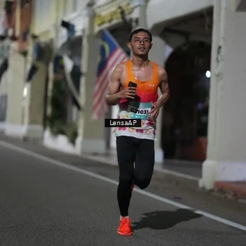 Runner Photo 5865117