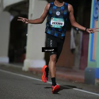 Runner Photo 5865132