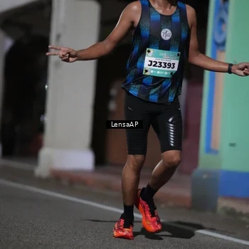 Runner Photo 5865134
