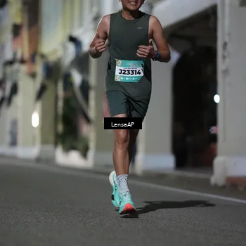 Runner Photo 5865143
