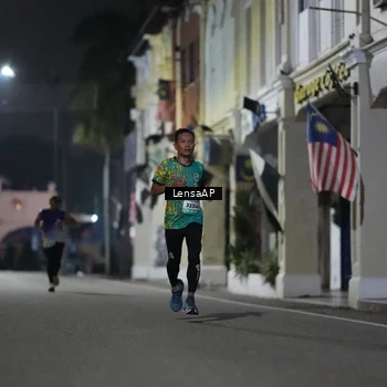 Runner Photo 5865152