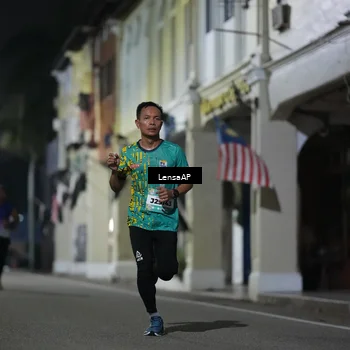 Runner Photo 5865155