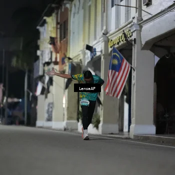 Runner Photo 5865176