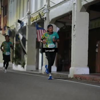 Runner Photo 5865200