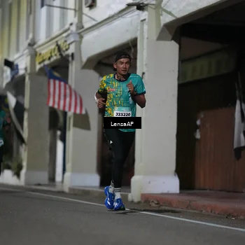 Runner Photo 5865201