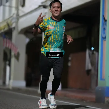 Runner Photo 5865214