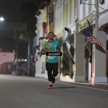 Runner Photo 5865230