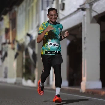 Runner Photo 5865235