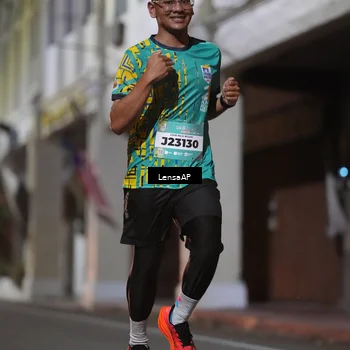 Runner Photo 5865236