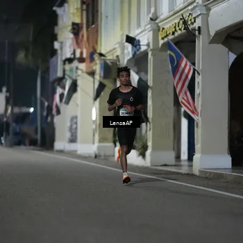 Runner Photo 5865241