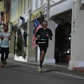 Runner Photo 5865251