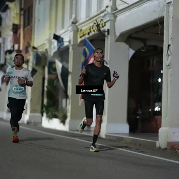Runner Photo 5865252