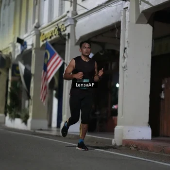 Runner Photo 5865264