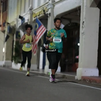 Runner Photo 5865274