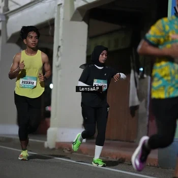 Runner Photo 5865276