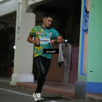 Runner Photo 5865278