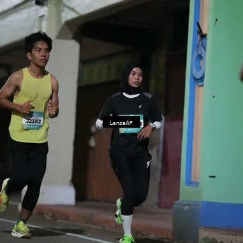 Runner Photo 5865286