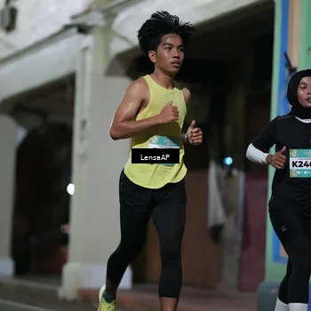 Runner Photo 5865287