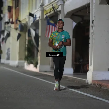 Runner Photo 5865294
