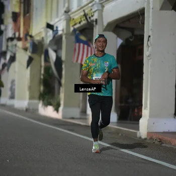 Runner Photo 5865296