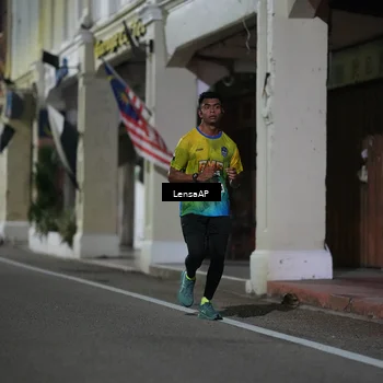 Runner Photo 5865304