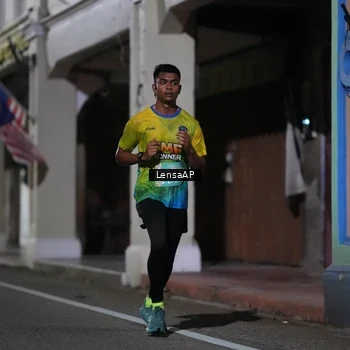 Runner Photo 5865305