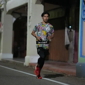 Runner Photo 5865316