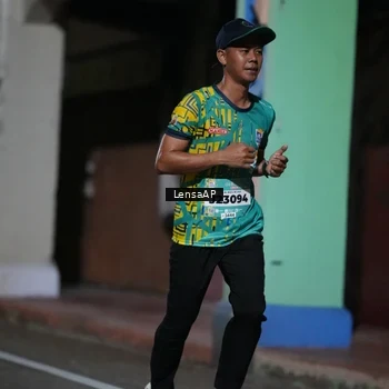 Runner Photo 5865324