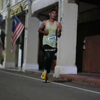 Runner Photo 5865331