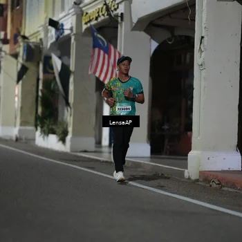 Runner Photo 5865335