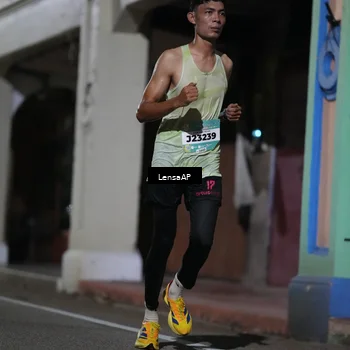 Runner Photo 5865337